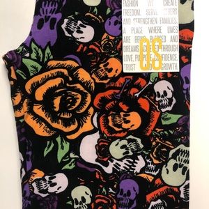 LuLaRoe Skulls & Roses- OS